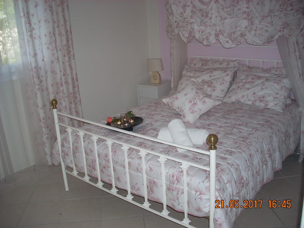 Iris Apartments Apolpaina Exterior foto