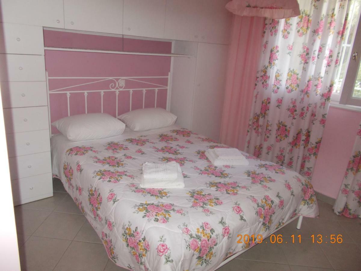 Iris Apartments Apolpaina Exterior foto